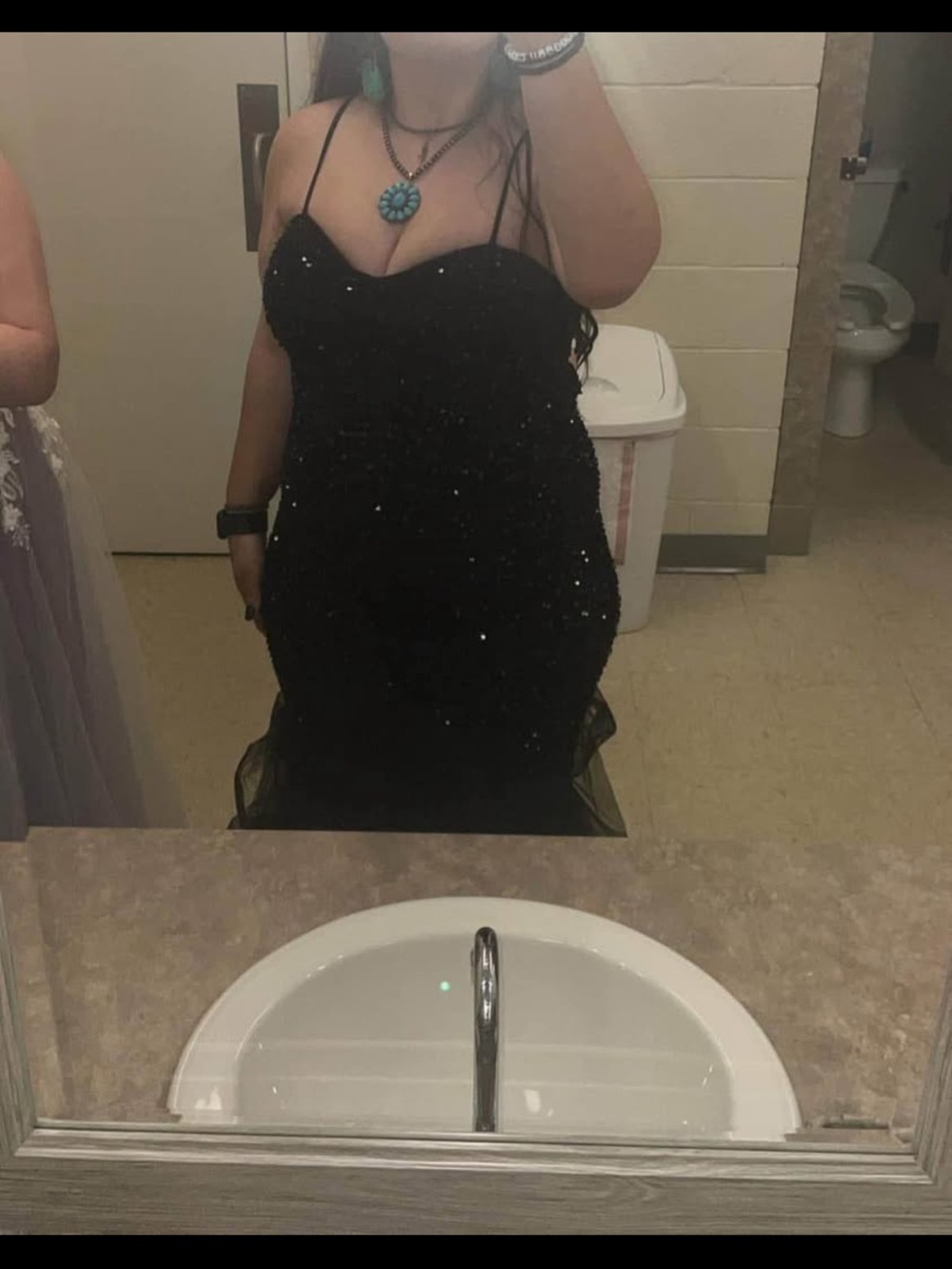 Elegant Black Sequin Spaghetti-Strap Evening Dress